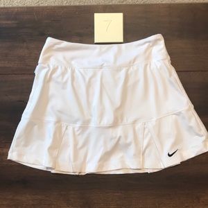 Nike tennis skirt with bottom pleat detail